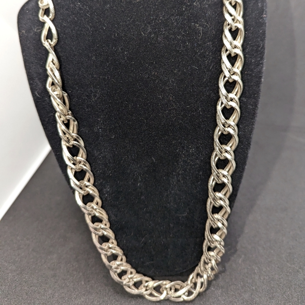 Vintage aluminum silver textured/open loop 24" made in Germany marked